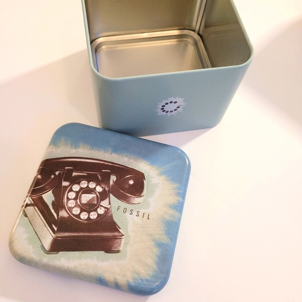 Fossil Decorative Tin Watch Boxes - Picture 2 of 3